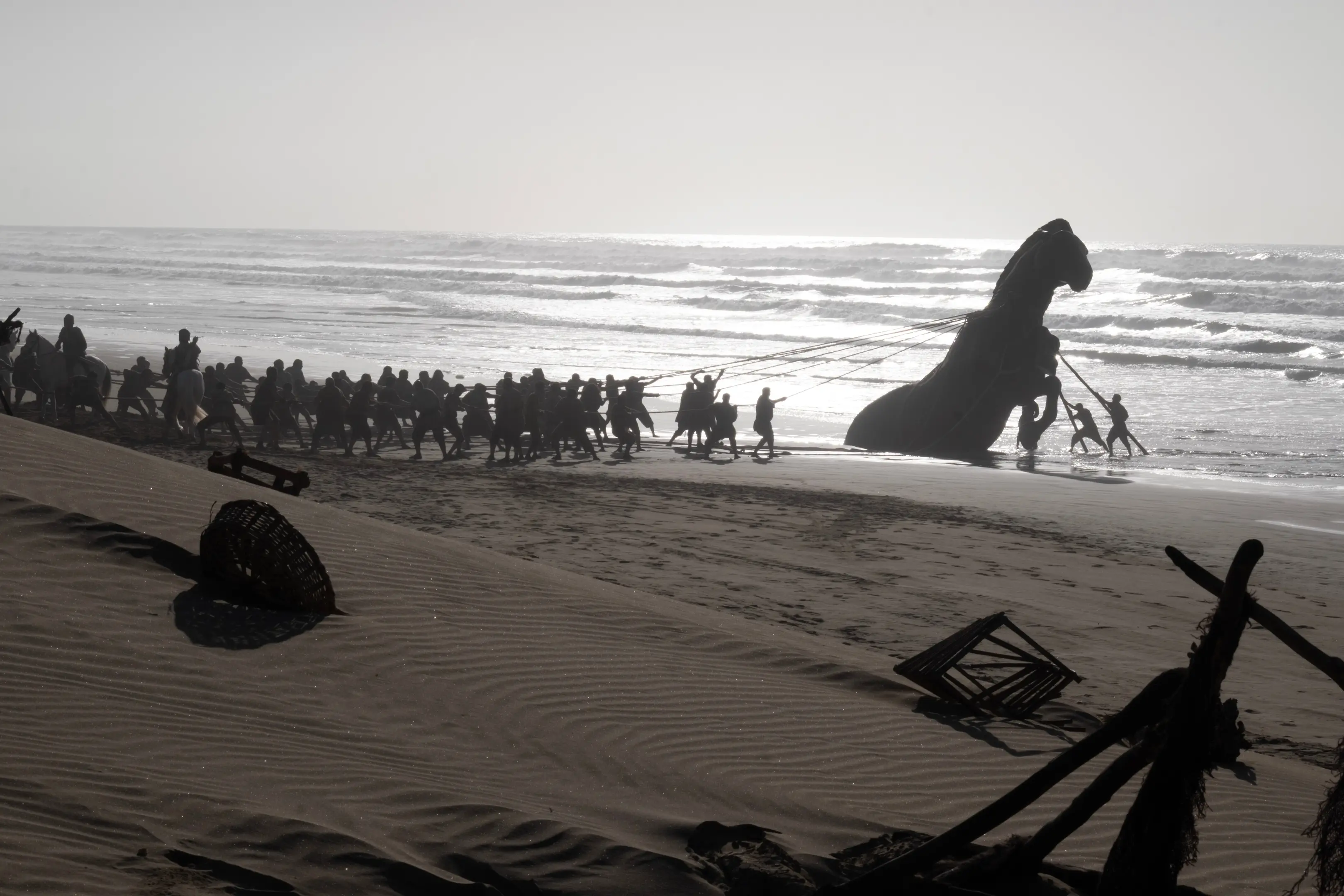 Schiffswrack, Strandszene, Tauziehen, Silhouette, Monochrom