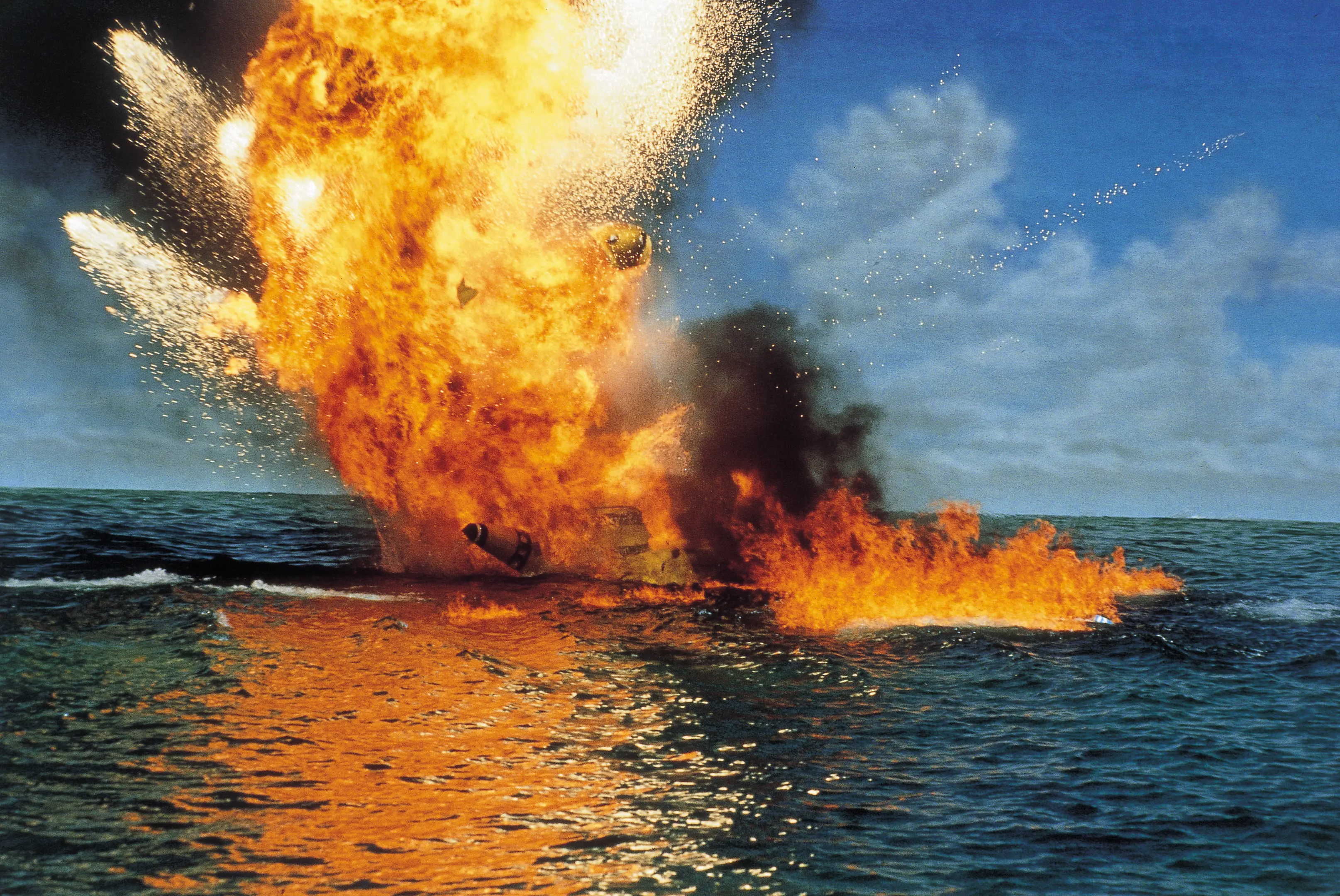 Deep Star Six (Mediabook, 4K-UHD+Blu-ray)