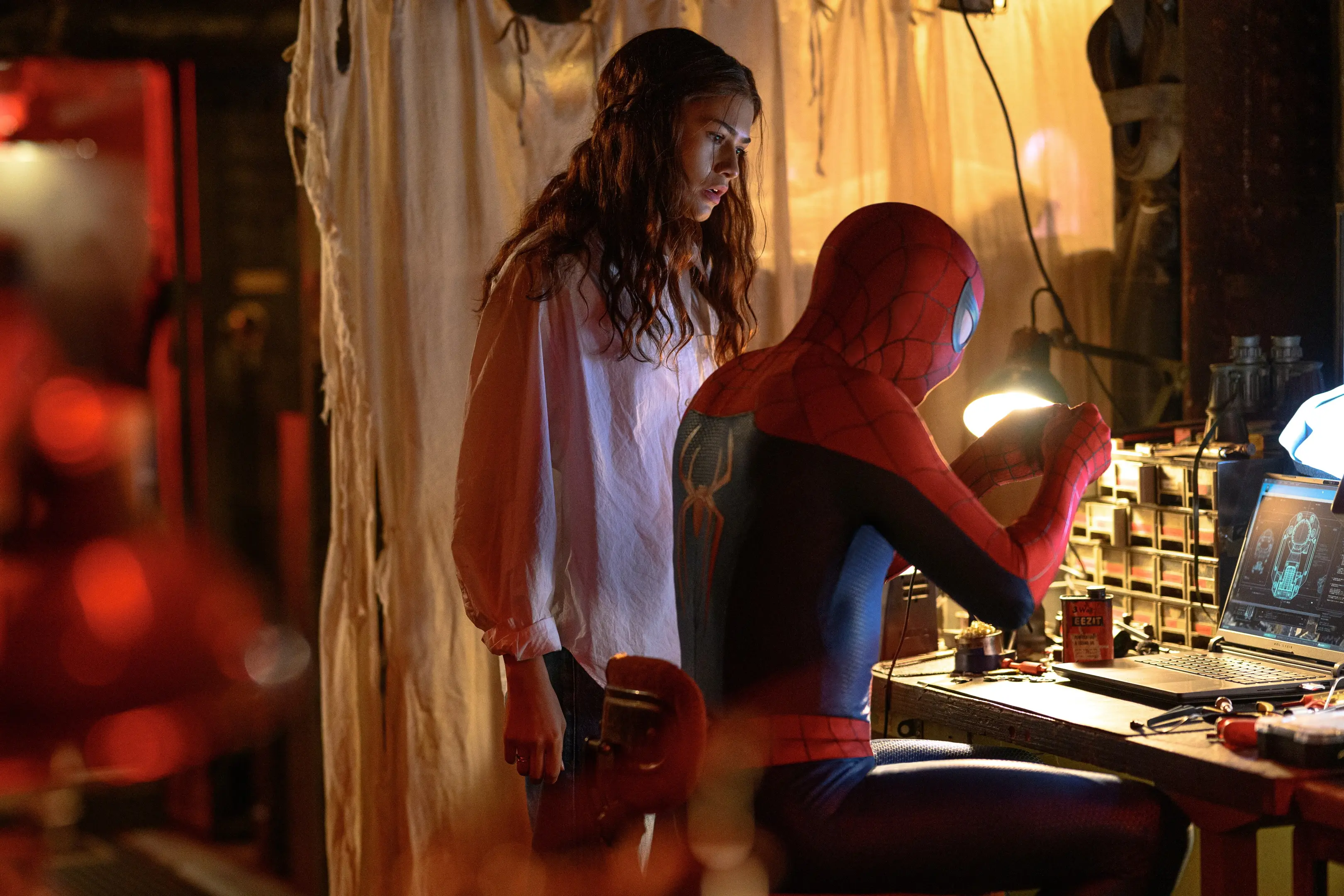 spiderman, spider-man, heldenkostüm, kostüm, werkbank