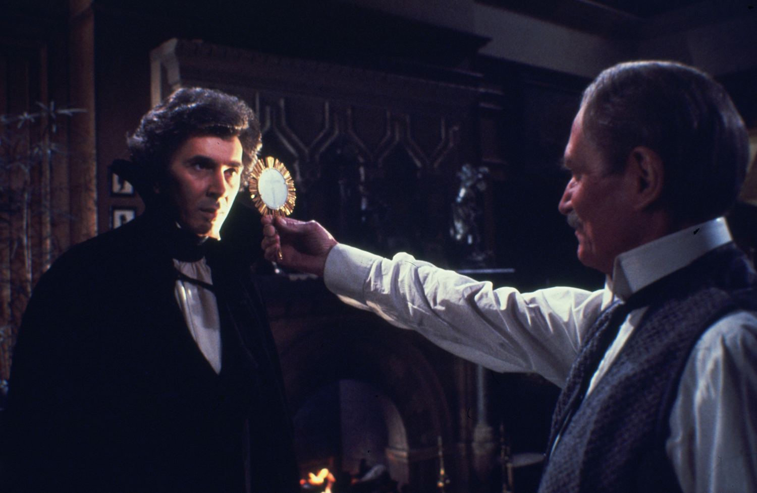 Dracula (1979) - Cinema Edition (2 DVDs) Image 7