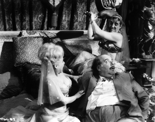 Ist ja irre - Carry On Vol. 3 (4 DVDs) Ist ja irre - Carry On Vol. 3 (4 DVDs)