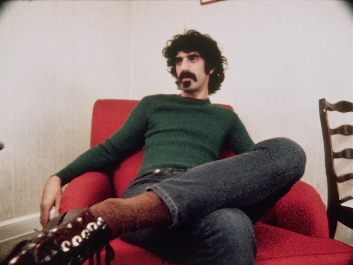 Zappa (Special Edition, Blu-ray+DVD+2 CDs) Kopf, Person, Gesicht, Mobiliar