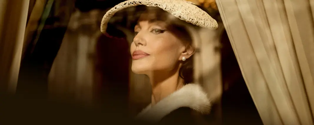 Angelina Jolie als Maria Callas