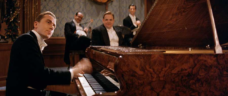 Die Legende vom Ozeanpianisten (Special Edition, 4K-UHD+3 Blu-rays+CD) Die Legende vom Ozeanpianisten (Special Edition, 4K-UHD+3 Blu-rays+CD)