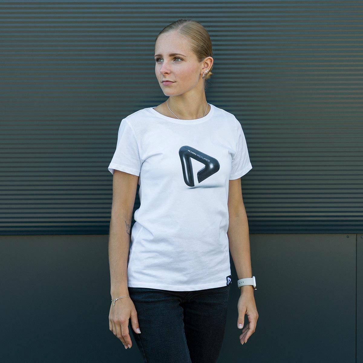 3D Graphic Logo PP T-Shirt Women White 3D Graphic Logo PP T-Shirt Women White